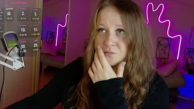 Snapshot of LizzyShine chatting on October 7, 5:54 pm LizzyShine online show from October 7, 5:54 pm