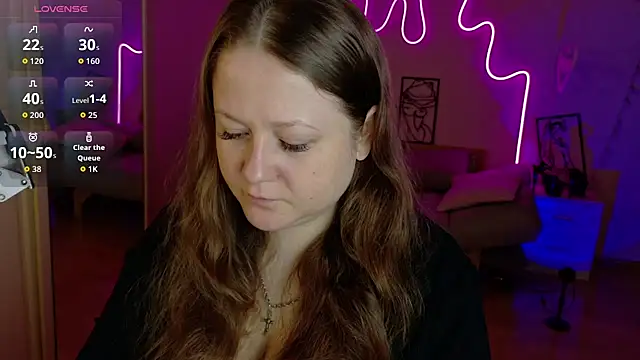 Snapshot of LizzyShine chatting on October 24, 1:07 pm LizzyShine online show from October 24, 1:07 pm