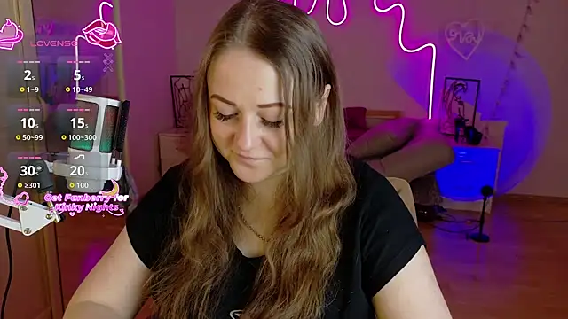 Snapshot of LizzyShine chatting on December 2, 11:15 am LizzyShine online show from December 2, 11:15 am