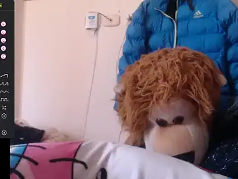 Snapshot of lorenitha_20 chatting on December 24, 3:26 pm lorenitha 20 online show from December 24, 3:26 pm