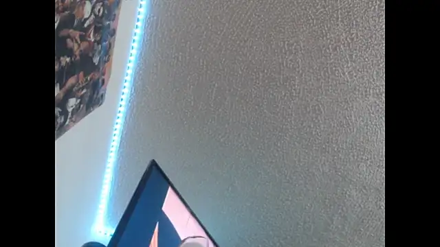 Snapshot of lorenitha_20 chatting on October 2, 3:24 am lorenitha 20 online show from October 2, 3:24 am