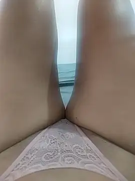 yasmin6 online show from December 13, 5:21 pm