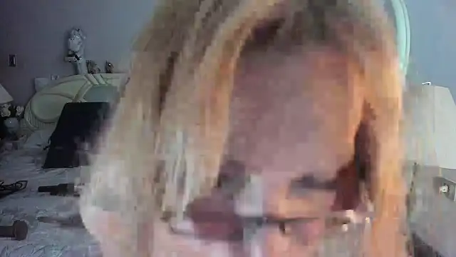 Snapshot of amazing_dolltsx chatting on January 18, 4:22 pm amazing dolltsx online show from January 18, 4:22 pm