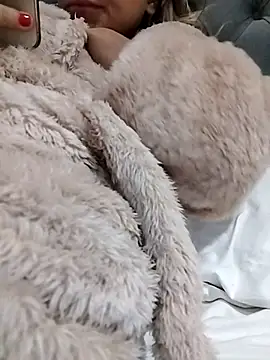 fofinhaa12 online show from October 1, 12:33 pm