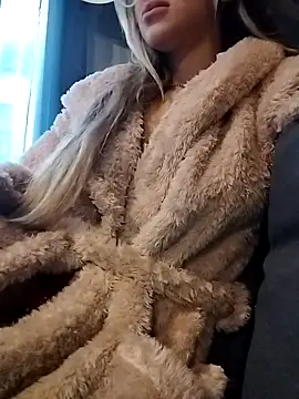 fofinhaa12 online show from November 29, 2:20 pm