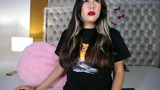 Snapshot of MegannMyerss chatting on December 29, 8:37 pm MegannMyerss online show from December 29, 8:37 pm