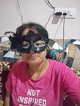 bigtitsqueen online show from July 29, 10:08 pm
