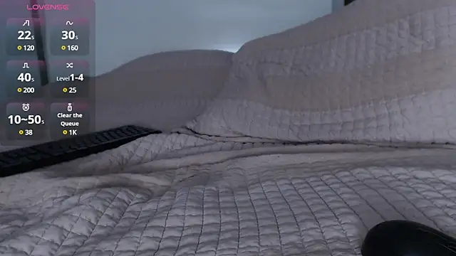 Aaron Tate online show from December 14, 12:33 am