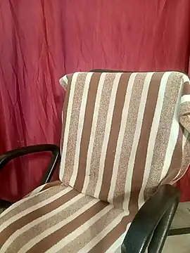 Stripy Doll online show from November 4, 9:19 am