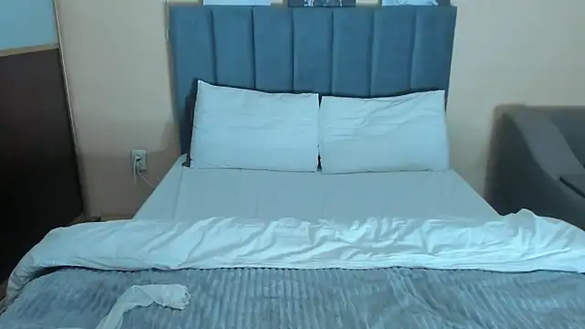 Mimi Mira online show from December 9, 12:08 pm