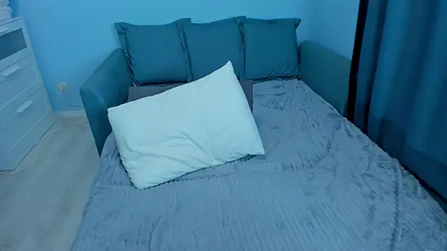 Mimi Mira online show from February 13, 2:52 pm