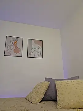 VictoriaEvaans  online show from December 22, 6:15 pm