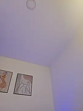 VictoriaEvaans  online show from February 20, 1:25 am