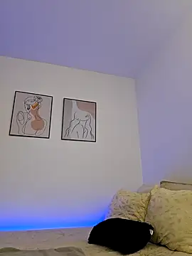 VictoriaEvaans  online show from March 13, 9:59 pm