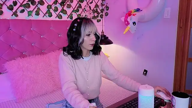 lauren evans96 online show from March 14, 4:40 am