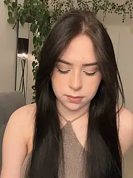  SweetCandyy online show from March 13, 9:05 pm