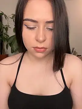  SweetCandyy online show from June 7, 8:23 pm