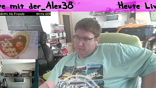 Snapshot of der_alex38 chatting on March 6, 12:41 pm der alex38 online show from March 6, 12:41 pm