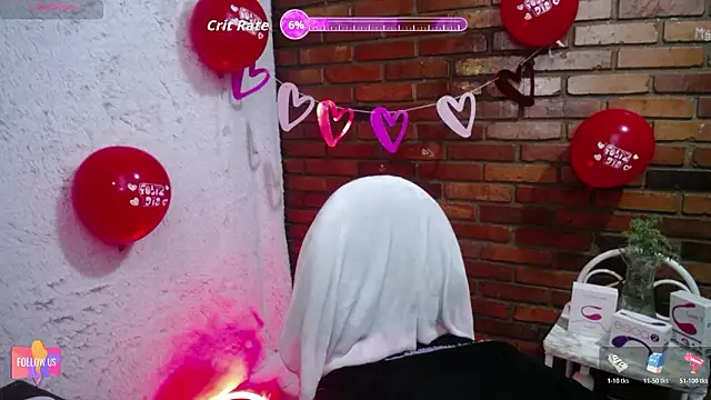 Snapshot of sweet_velvett chatting on February 14, 2:47 pm sweet velvett online show from February 14, 2:47 pm