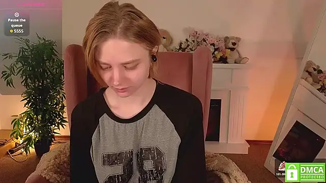 Snapshot of MirraBellanta chatting on March 27, 11:59 pm MirraBellanta online show from March 27, 11:59 pm