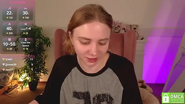 Snapshot of MirraBellanta chatting on April 5, 10:18 pm MirraBellanta online show from April 5, 10:18 pm