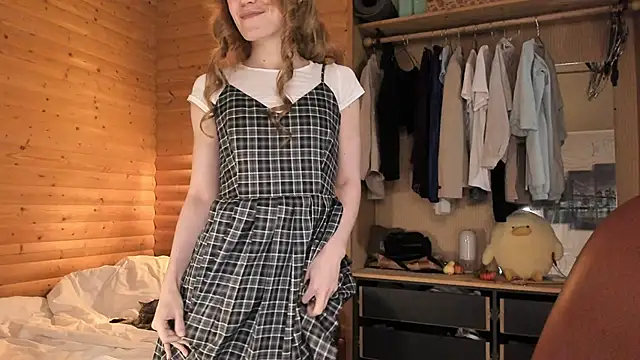 such juicee online show from December 3, 1:08 am