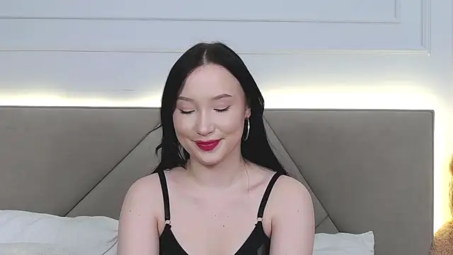 LeilaLow online show from January 23, 6:14 pm