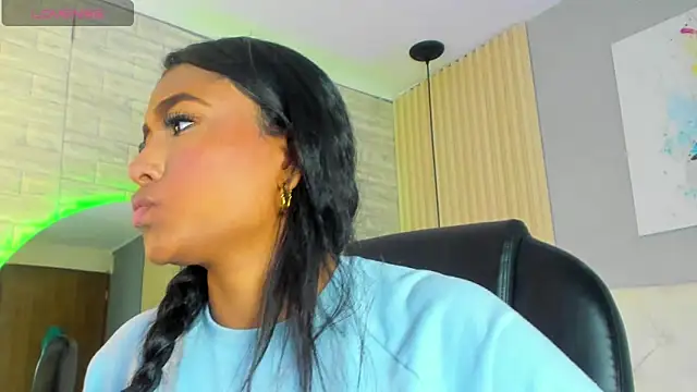 nicole  parker1 online show from January 26, 12:22 pm