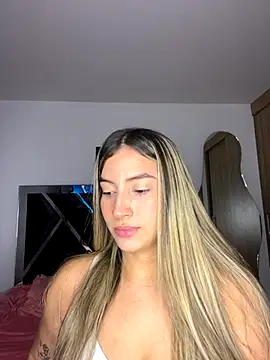 Snapshot of Issabela_G1 chatting on September 13, 1:16 am Issabela G1 online show from September 13, 1:16 am
