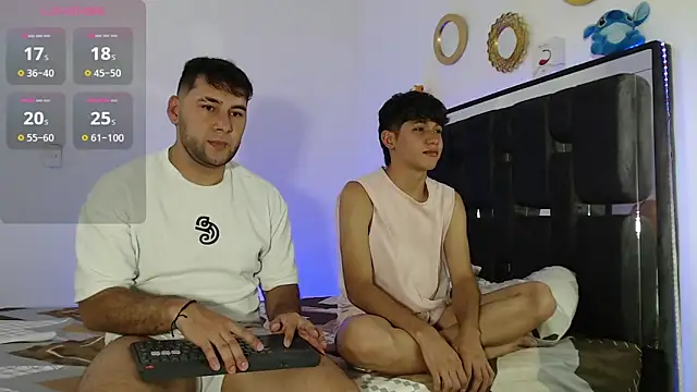 Snapshot of Valerio_22 chatting on November 10, 11:59 pm Valerio 22 online show from November 10, 11:59 pm