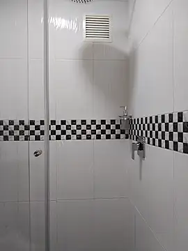 Nanda Vixen online show from December 19, 7:10 pm