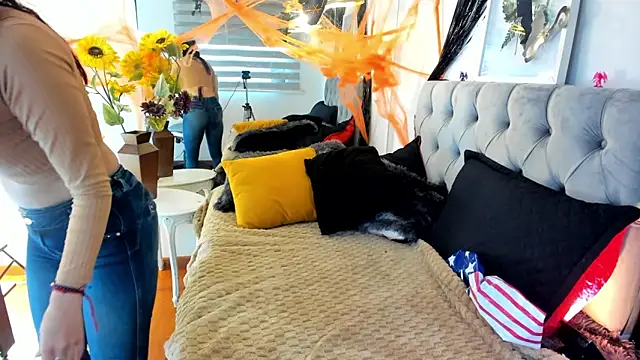 Nami sunny online show from October 24, 8:27 pm