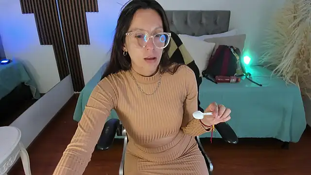 Nami sunny online show from February 8, 6:55 pm