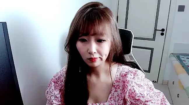 zhenzhen999 online show from December 12, 2:22 pm
