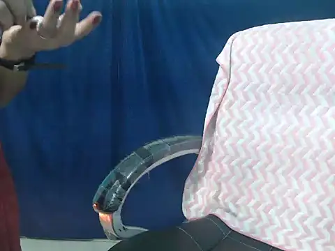 Snapshot of Yashi chatting on January 12, 5:22 pm Yashi online show from January 12, 5:22 pm