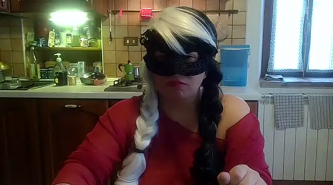 Ninalapiccolina online show from January 7, 10:11 am