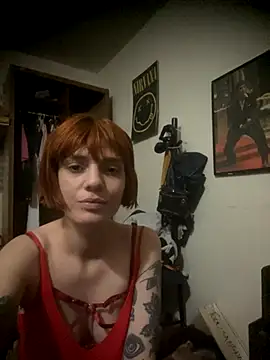 spacegirlll online show from September 21, 7:15 pm