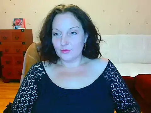 Alice3694 online show from December 12, 10:24 am