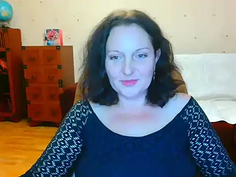 Alice3694 online show from December 12, 5:59 pm