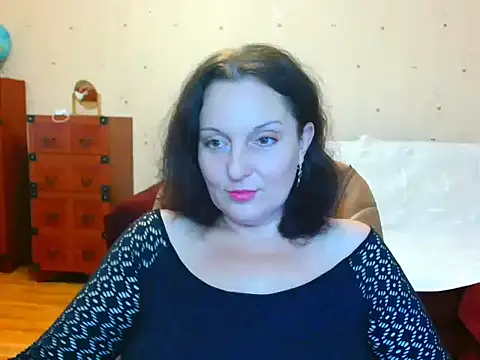 Alice3694 online show from December 26, 10:48 am