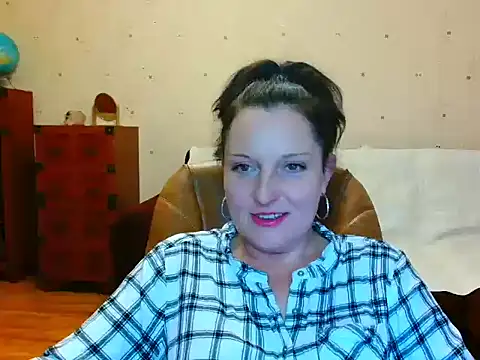 Alice3694 online show from January 2, 5:07 pm