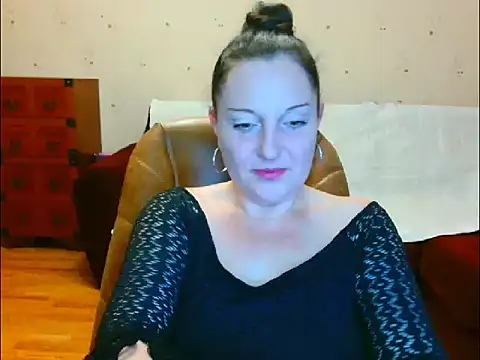 Alice3694 online show from February 1, 5:07 am