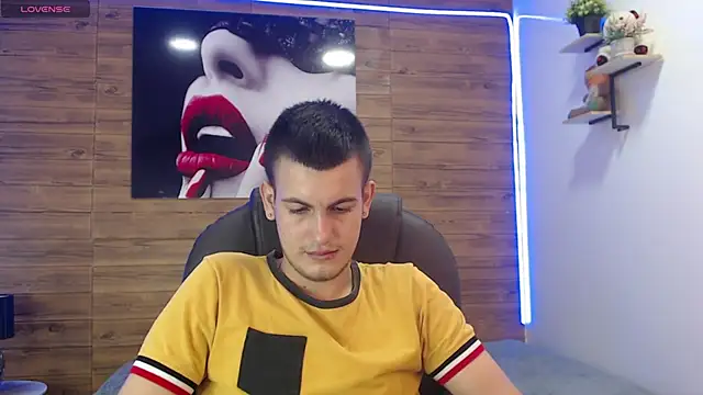 Snapshot of Cerokershelby chatting on January 19, 5:26 am Cerokershelby online show from January 19, 5:26 am