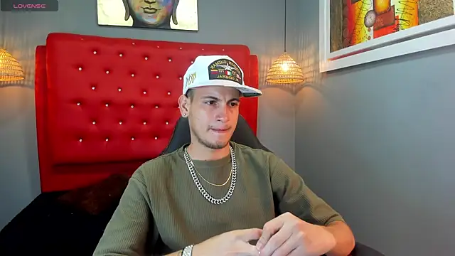 Snapshot of Cerokershelby chatting on February 13, 9:17 pm Cerokershelby online show from February 13, 9:17 pm