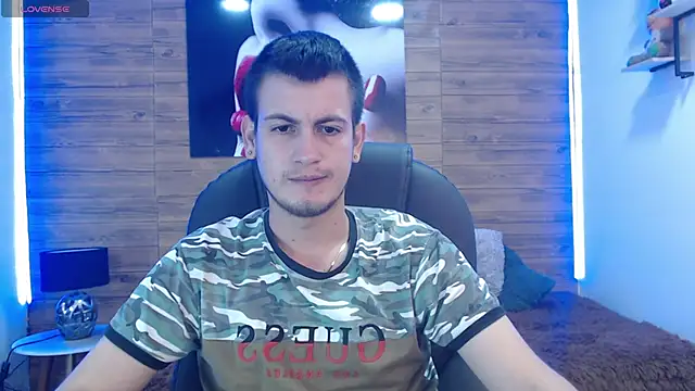 Snapshot of Cerokershelby chatting on March 13, 5:43 am Cerokershelby online show from March 13, 5:43 am