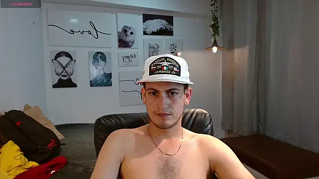 Snapshot of Cerokershelby chatting on November 25, 11:10 am Cerokershelby online show from November 25, 11:10 am