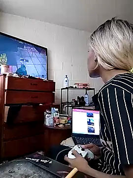 TickleMeKink online show from February 12, 4:22 pm