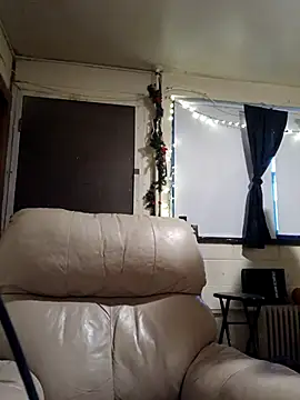 Snapshot of TickleMeKink chatting on October 21, 11:55 am TickleMeKink online show from October 21, 11:55 am