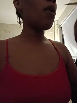 Snapshot of TickleMeKink chatting on October 29, 11:12 am TickleMeKink online show from October 29, 11:12 am