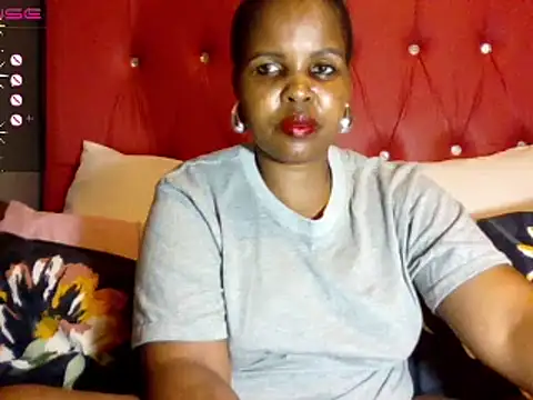 Honeybae82x online show from March 12, 10:28 pm